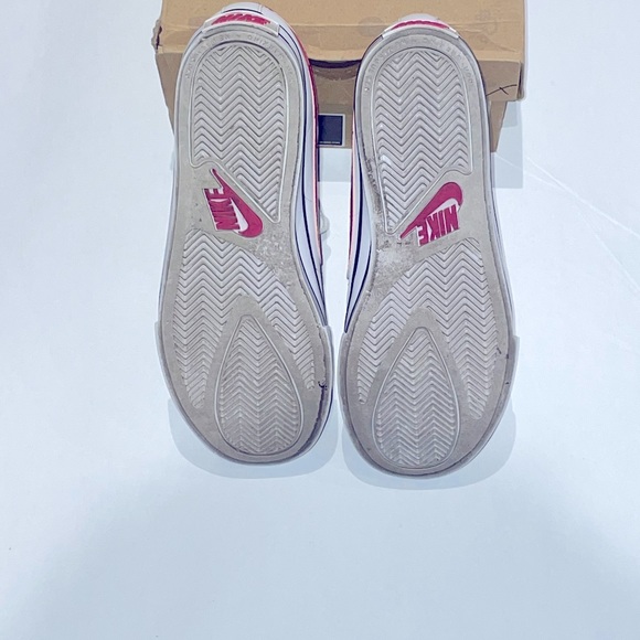 Nike - Sweet Classic Leather Women’s Shoes - Picture 6 of 9